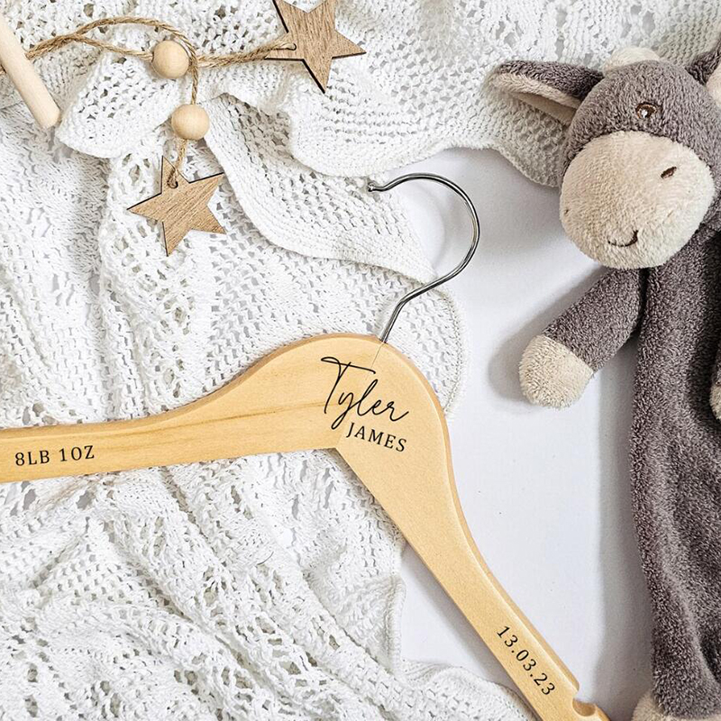 Personalised Baby Hanger Baby' - Baby Nursery Outfits のレビューと価格
