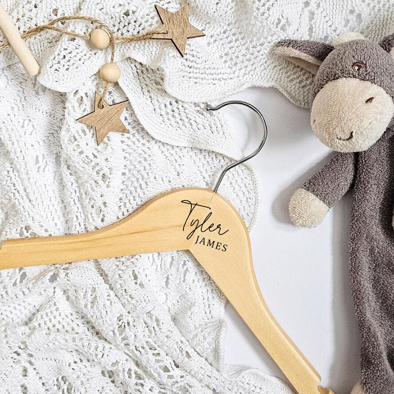 Personalised Baby Hanger Baby' - Baby Nursery Outfits のレビューと価格