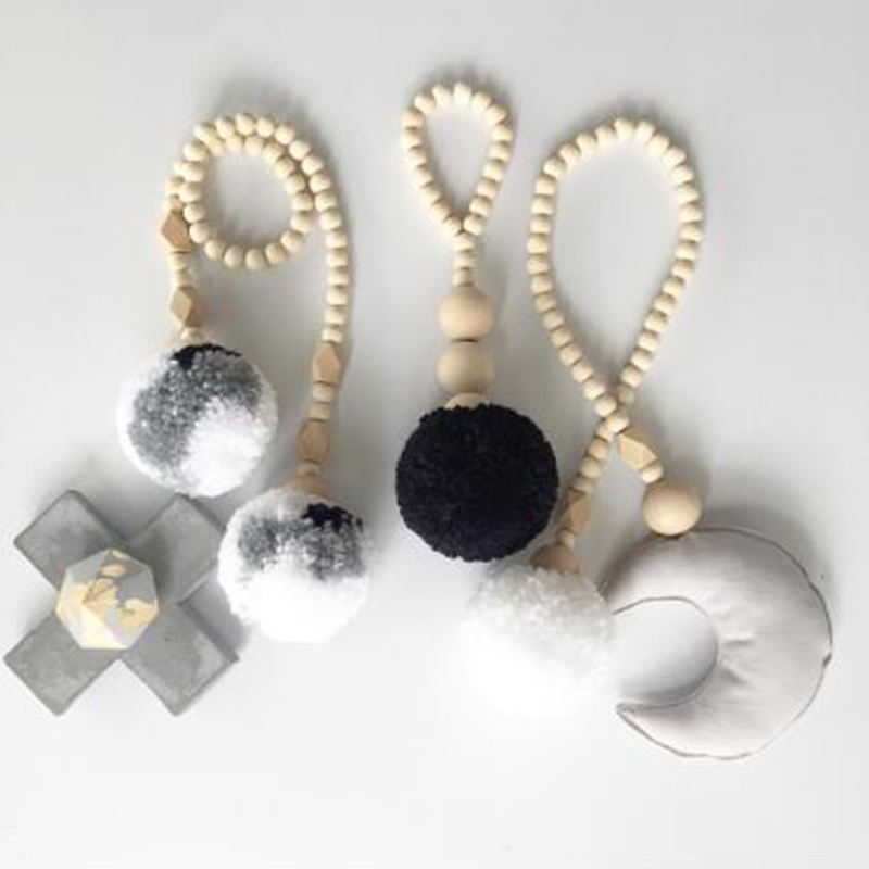 Wooden Beads Tassel Ball Garla - Baby Nursery Garland のレビューと価格