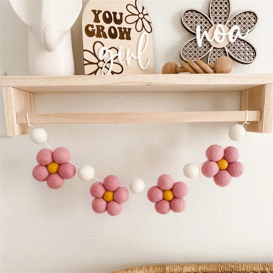 Handmade Felt Daisy Garland Bo - Baby Nursery Garland のレビューと価格