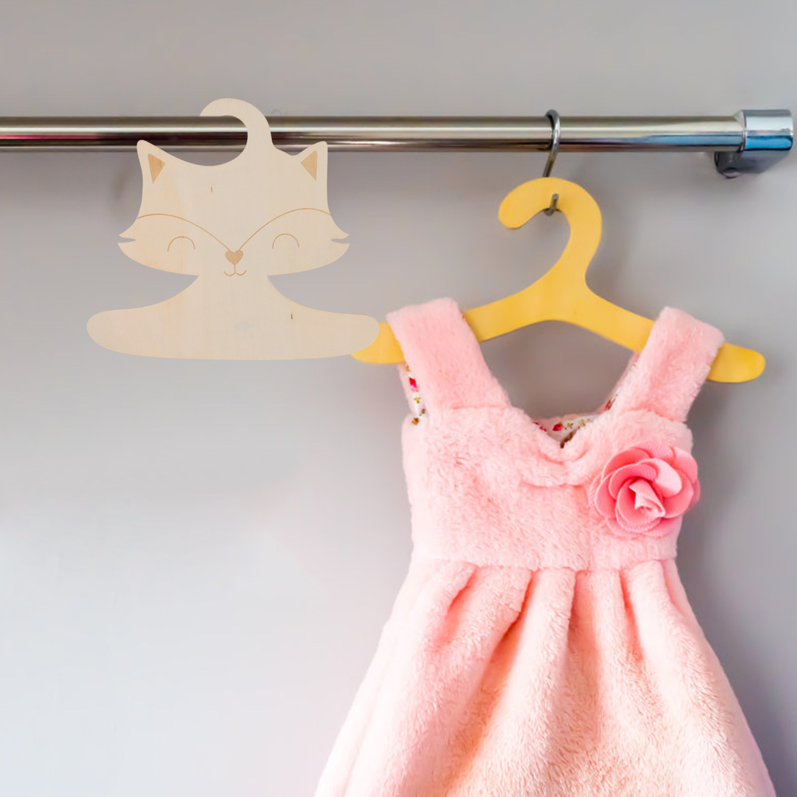 10Pcs Fox Cartoon Wooden Hange - Baby Nursery Hangers のレビューと価格