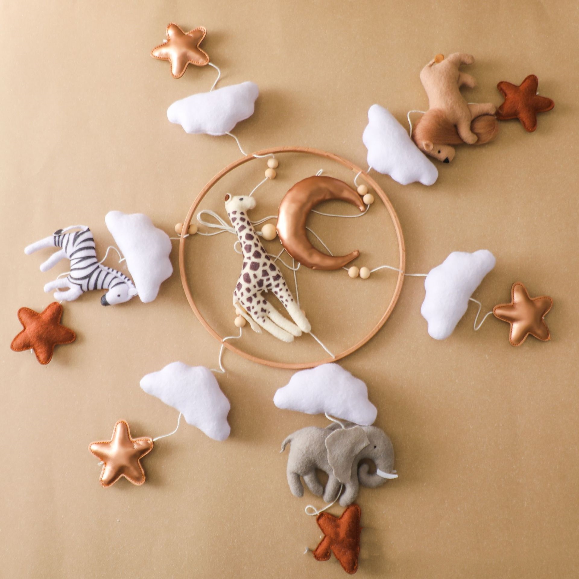 Hot Sale Nordic Handmade Felt  - Baby Nursery Crib のレビューと価格